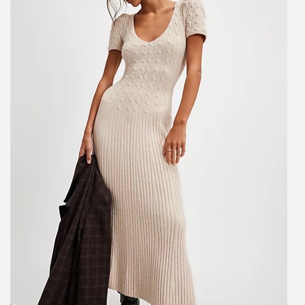 Free People Oatmilk Cable Knit V-Neck Puff Sleeve Midi Sweater Dress L Coastal